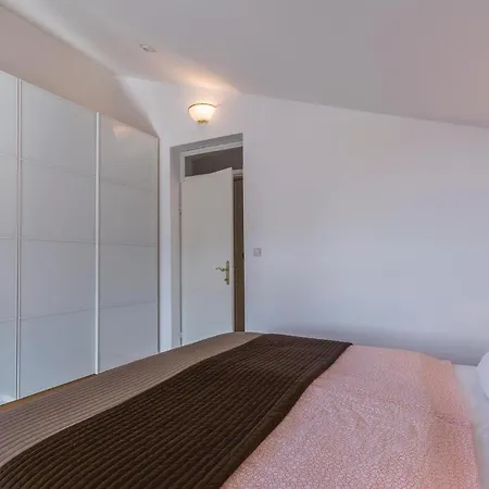 Dracice Апартаменты Пула