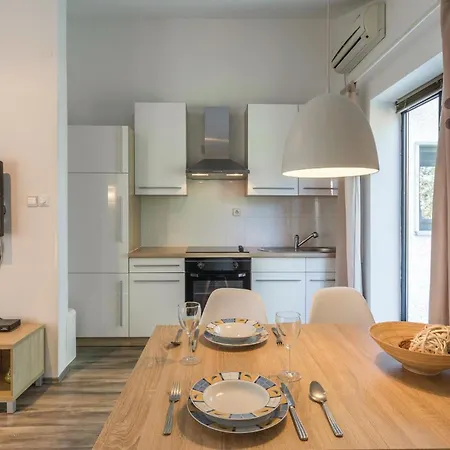 Apartamento Dracice Pula