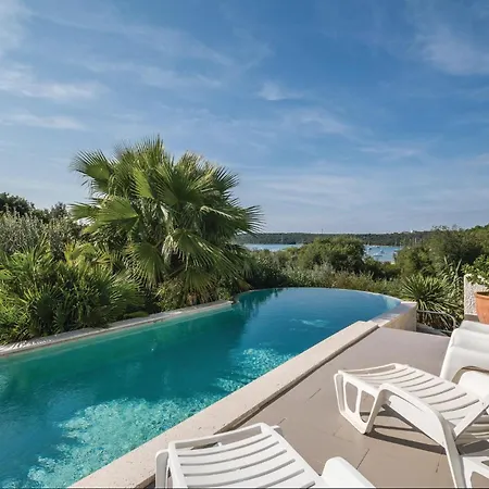 Stunning Apartment In Pula With House Sea View Apartment Pula